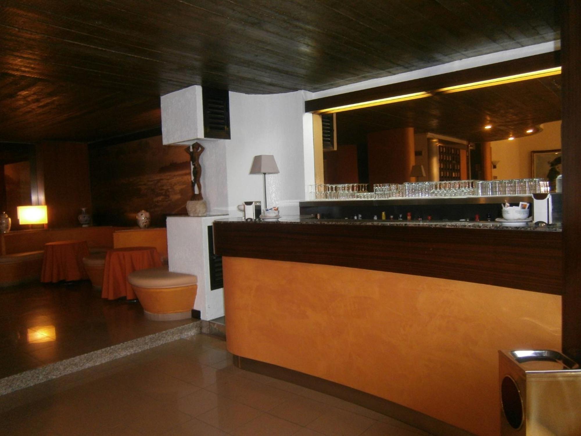 Hotel Corona Термоли Екстериор снимка